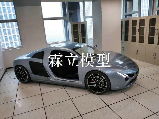 成都微光集電公司定制3.5米仿真奧迪R8汽車模型